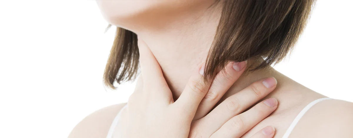 Mal di gola: tonsillite e faringite possono essere alleviate con gli oli essenziali?